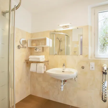 Hotel La Bienvenue 3*