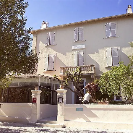 La Bienvenue Hotel